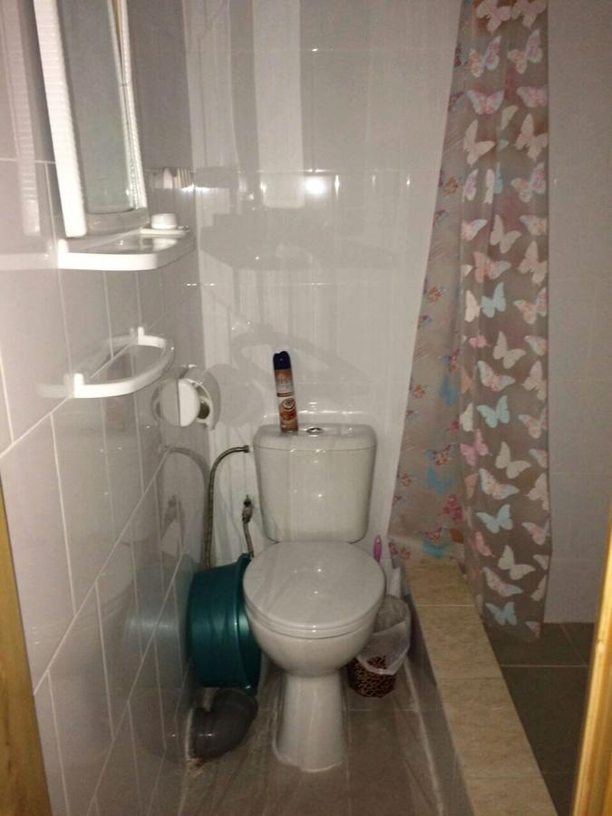 Guesthouse On Zheleznodorozhnaya Sukhumi Eksteriør bilde